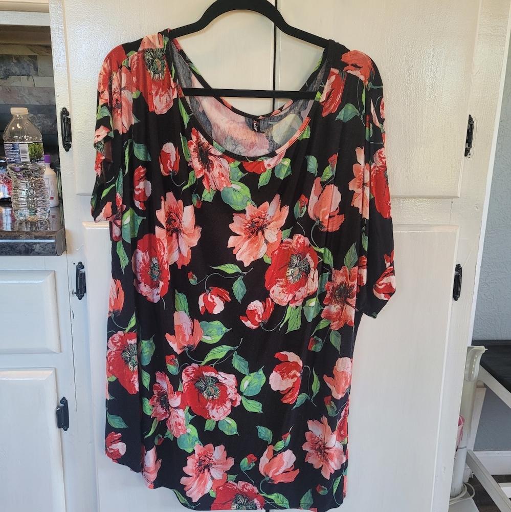 Floral top